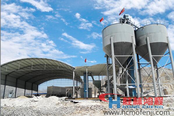 桂林鴻程磨粉機(jī)客戶(hù)現(xiàn)場(chǎng)