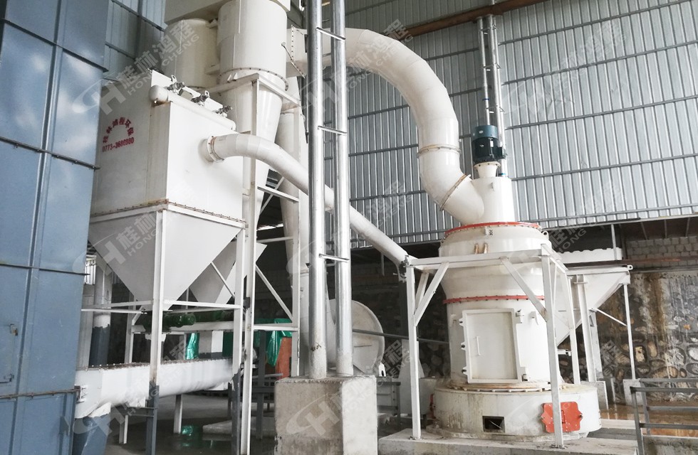 石灰粉生產(chǎn)線設(shè)備:HC擺式磨粉機(jī) HC1700Q石灰粉生產(chǎn)線設(shè)備:HC擺式磨粉機(jī)